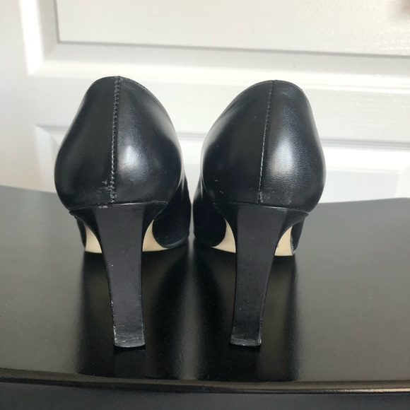 Women’s Heels - Picture 4 of 5